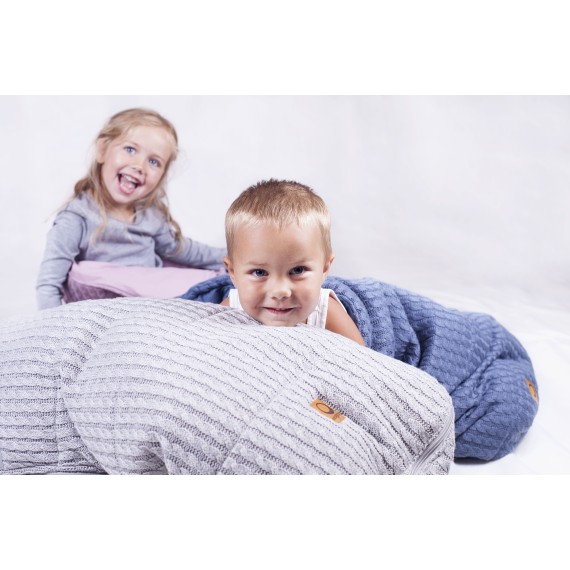 Easygrow Grandma All-Year Bag, stickad vagnpåse i bambusviskos, ull och dun.