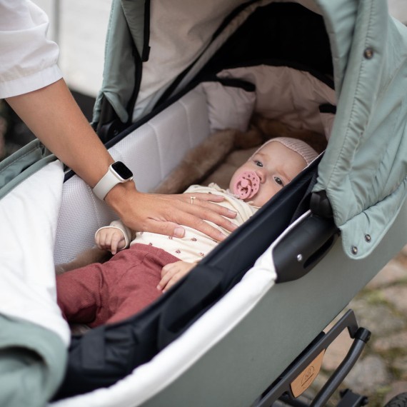 Babynest and babylift in one | Easygrow Favn