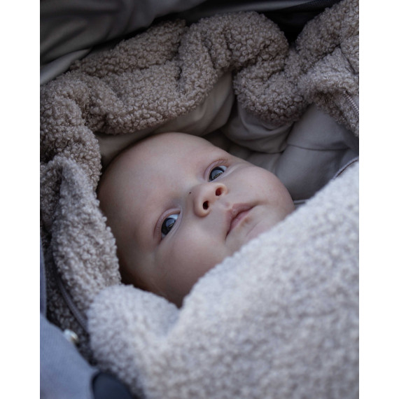 Easygrow Fnugg Teddy – A brand new all-season footmuff