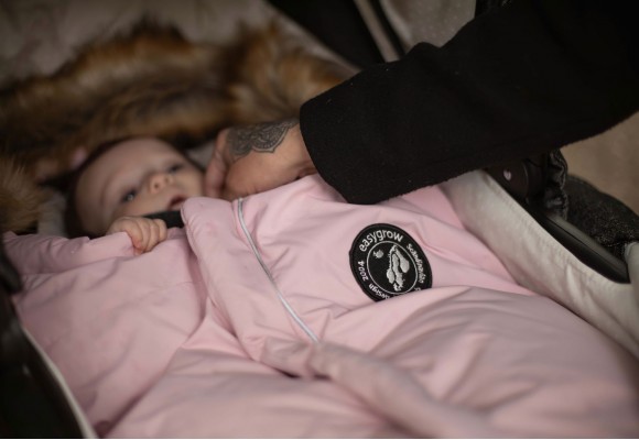 Hvordan kle baby i vinterposen?